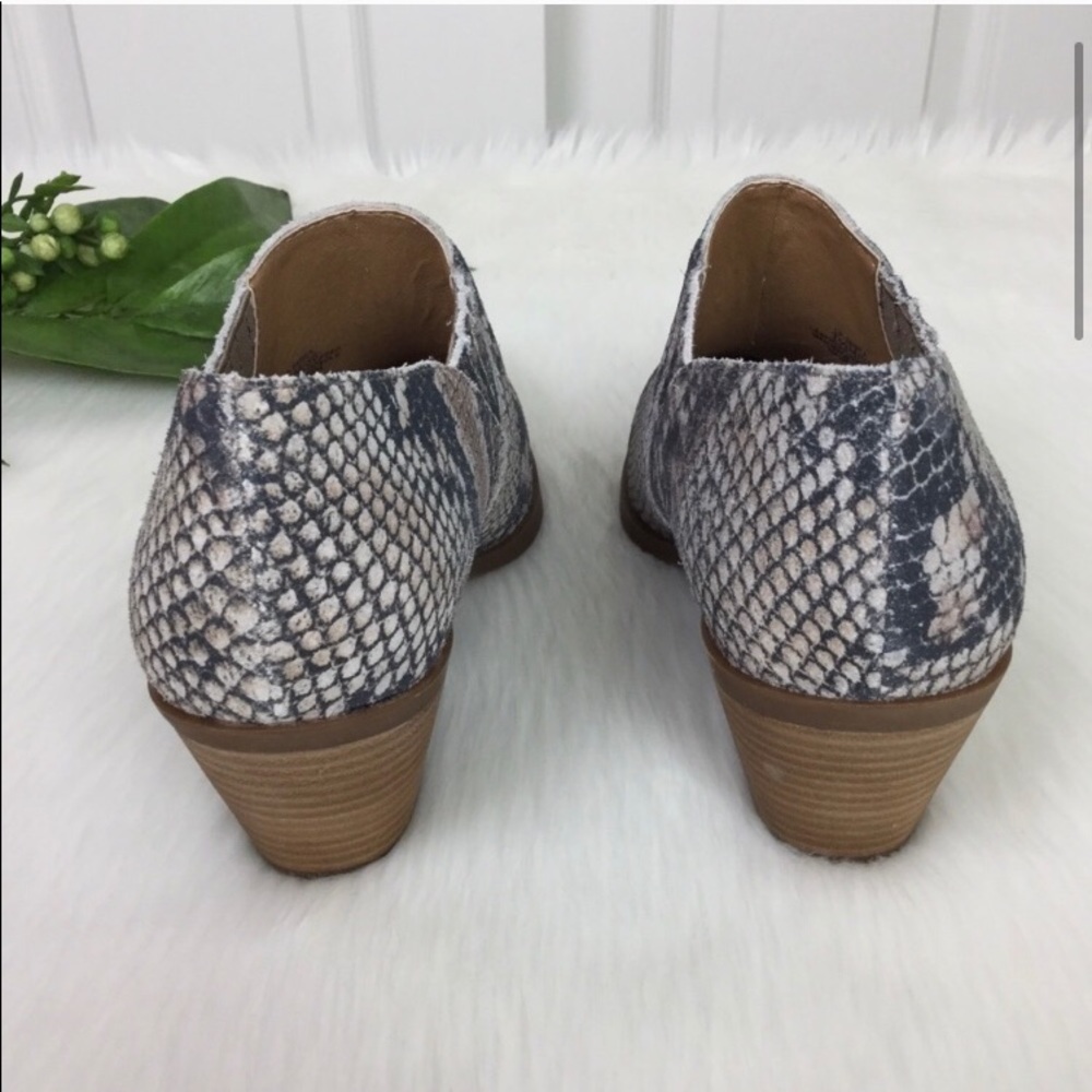 Lucky Brand Tabea Snakespeare Suede Bootie 7.5 - Picture 5 of 6